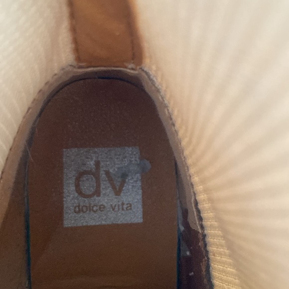 Dolce Vita cream faux leather boots side zip stack heel western  7 1/2 - Picture 15 of 16